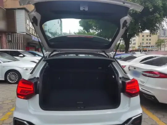 Audi Q2L 2022 (39400 км)