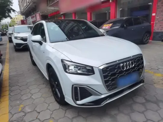 Audi Q2L 2022 (39400 км)
