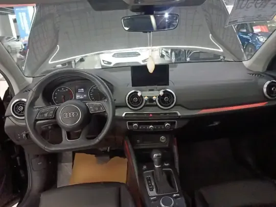Audi Q2L 2022 (24100 км)