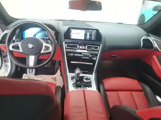 BMW 8 Series 2021 (31300 км)