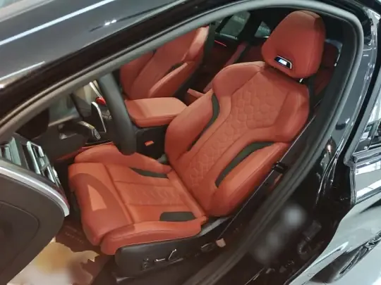 BMW X4 M 2022 (3900 км)