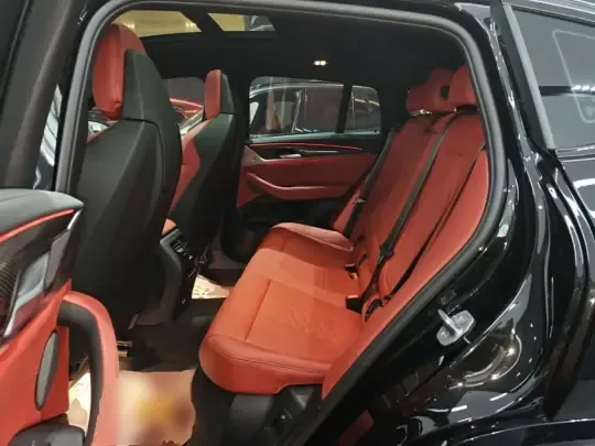 BMW X4 M 2022 (3900 км)