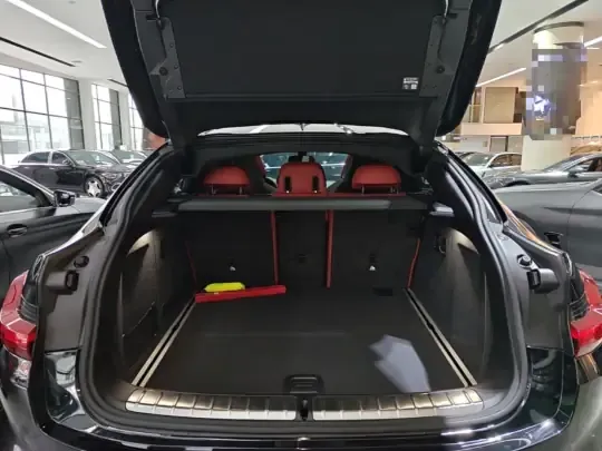 BMW X4 M 2022 (3900 км)