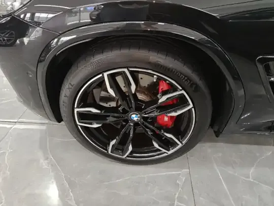 BMW X4 M 2022 (3900 км)