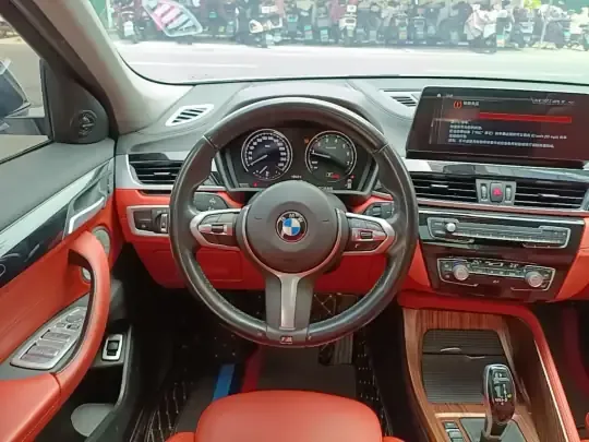 BMW X2 2021 (137600 км)