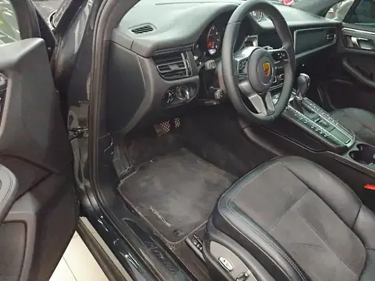Porsche Macan 2021 (49500 км)