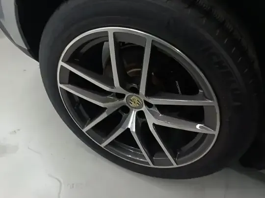 Porsche Macan 2022 (78300 км)
