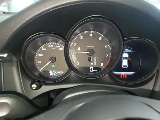 Porsche Macan 2022 (78300 км)