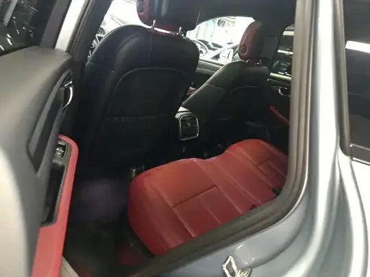 Porsche Macan 2022 (78300 км)