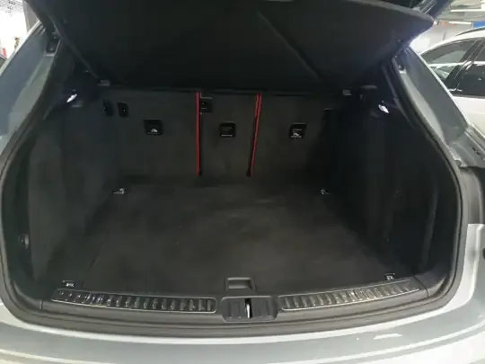 Porsche Macan 2022 (78300 км)