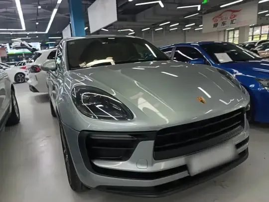 Porsche Macan 2022 (78300 км)
