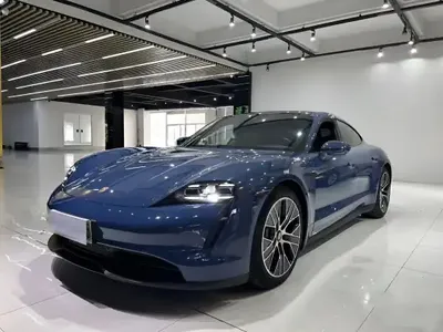 Porsche Taycan 2022 (22400 км)