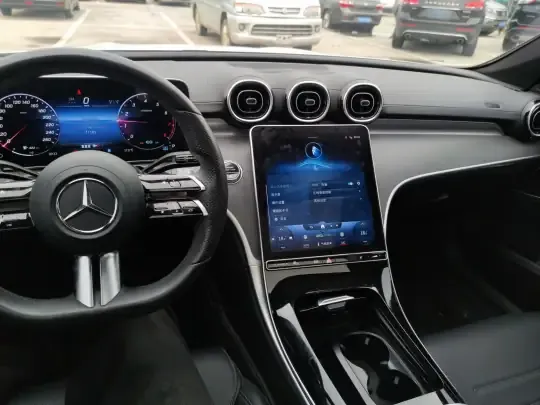 Mercedes-Benz C-Class 2022 (77100 км)
