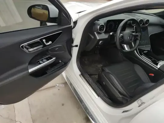 Mercedes-Benz C-Class 2022 (77100 км)