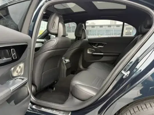 Mercedes-Benz C-Class 2022 (48400 км)