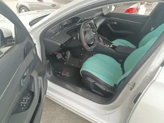 Peugeot 508 2022 (4300 км)