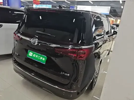 Buick GL8 2022 (83100 км)