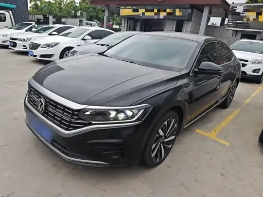 Volkswagen Passat 2022 (107400 км)