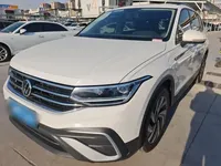 Volkswagen Tiguan L 2022 (44600 км)