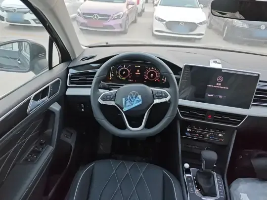 Volkswagen Tiguan L New Energy 2022 (100 км)
