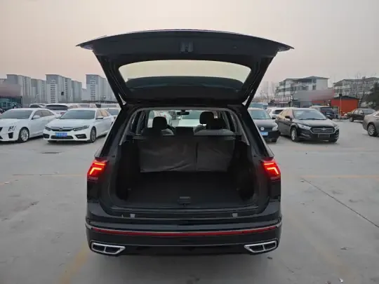 Volkswagen Tiguan L New Energy 2022 (100 км)