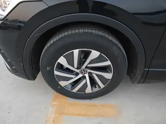 Volkswagen Tiguan L New Energy 2022 (100 км)