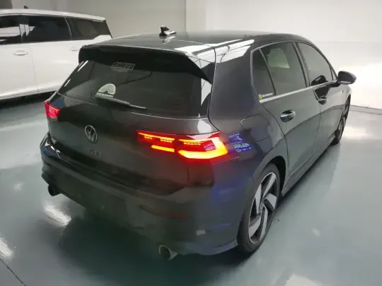 Volkswagen Golf GTI 2021 (81800 км)