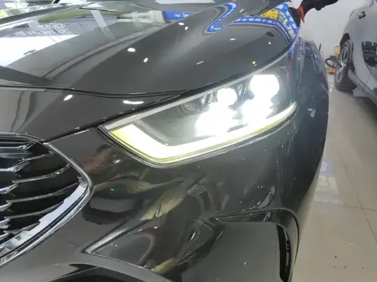 Toyota Crown Kluger 2021 (72200 км)