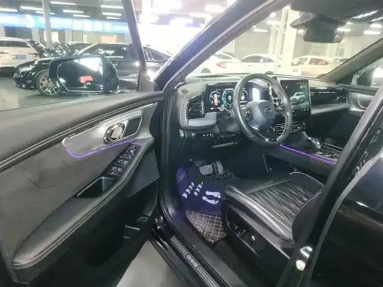 GAC Trumpchi GS8 2022 (40300 км)