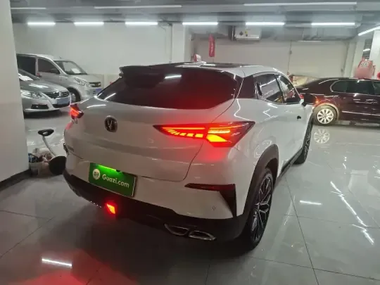 Changan UNI-T 2022 (18400 км)