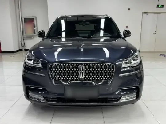 Lincoln Aviator 2021 (64300 км)