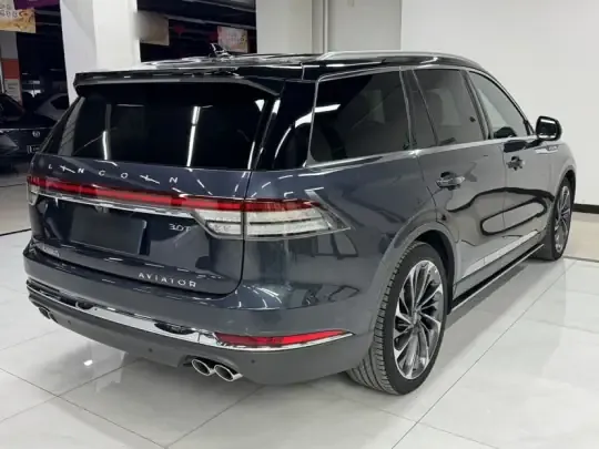 Lincoln Aviator 2021 (64300 км)