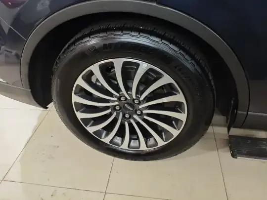 Lincoln Aviator 2021 (98100 км)