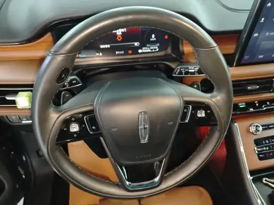 Lincoln Aviator 2021 (98100 км)