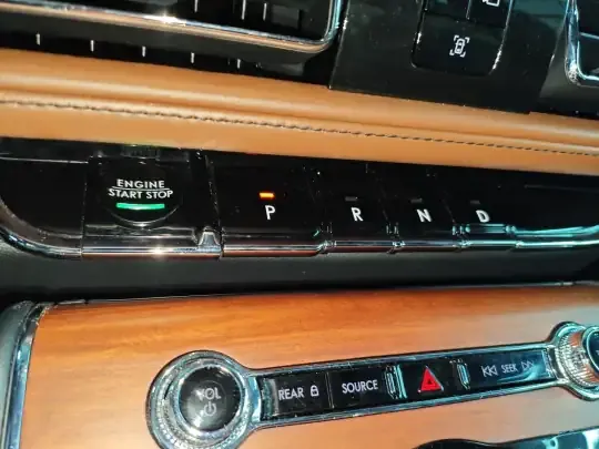 Lincoln Aviator 2021 (98100 км)