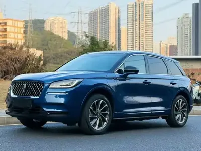 Lincoln Corsair New Energy 2021 (14300 км)