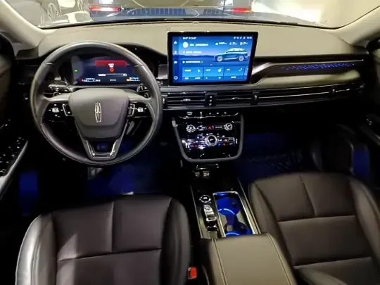 Lincoln Corsair New Energy 2021 (14300 км)