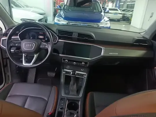Audi Q3 2022 (36900 км)