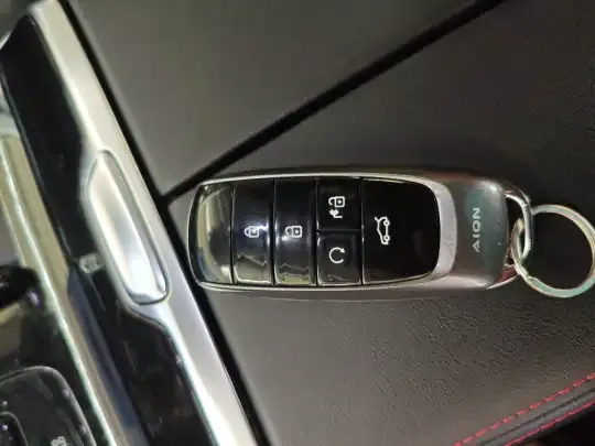 AION V 2021 (76000 км)