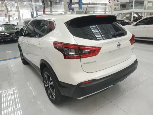 Nissan Qashqai 2022 (34300 км)