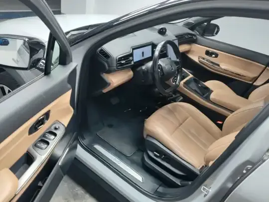 Nio ES8 2020 (118400 км)