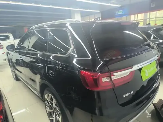 Hongqi HS7 2022 (68300 км)