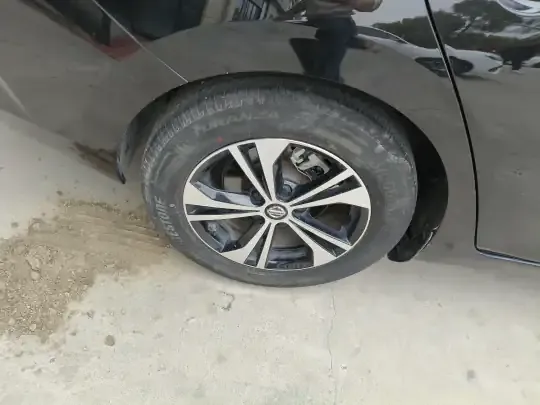 Nissan Sylphy 2022 (25200 км)