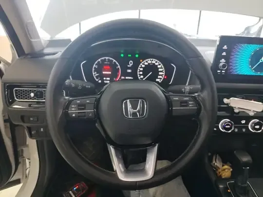 Honda Civic 2022 (27800 км)