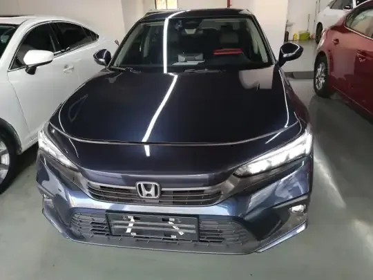 Honda Civic 2022 (9600 км)