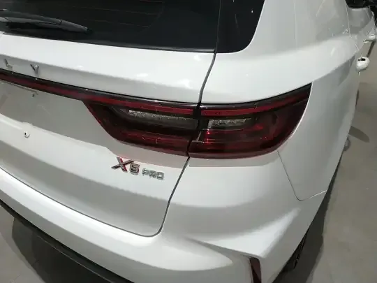 Geely Auto Vision X6 2021 (31300 км)