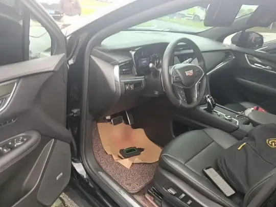 Cadillac XT5 2022 (64600 км)