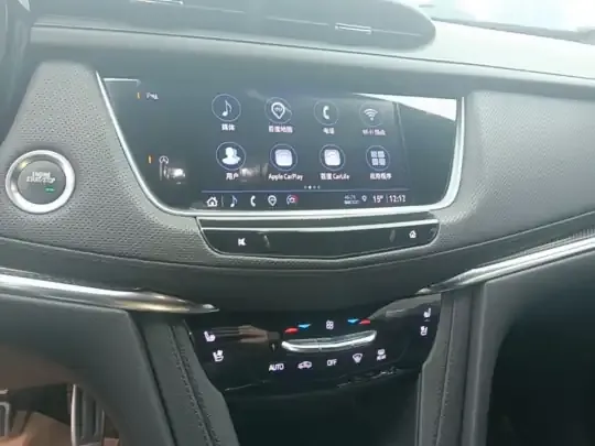 Cadillac XT5 2022 (64600 км)