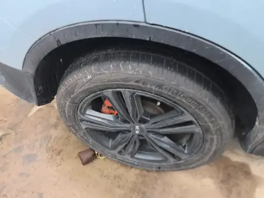 Geely Auto Emgrand X7 Sport 2022 (63700 км)