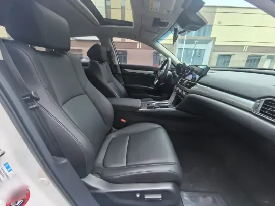 Honda Accord 2022 (70000 км)
